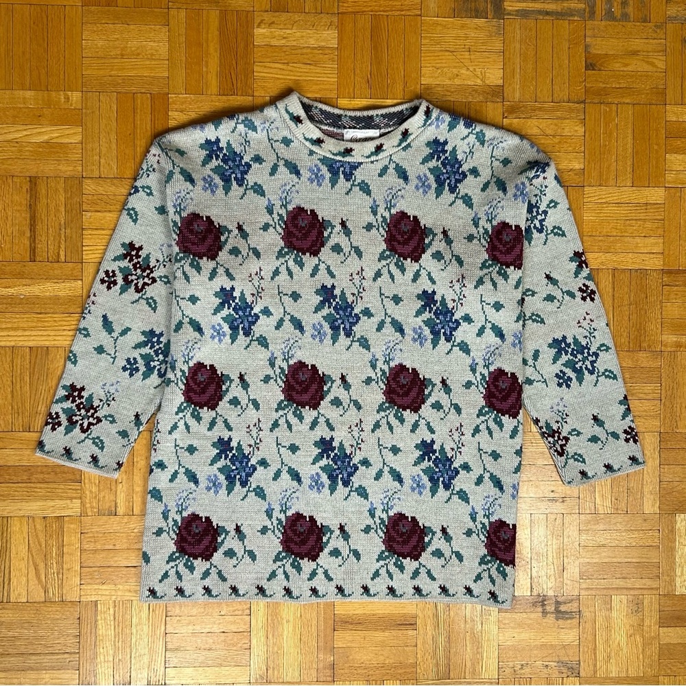 Grace Floral Women's Large Beige Knitted Sweater